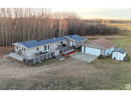 25 54207 Rge Rd 25, Rural Lac Ste Anne County