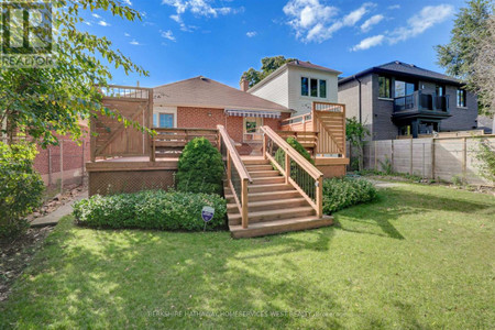 25 Beaucourt Road, Toronto Stonegate Queensway