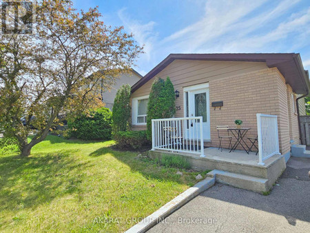 25 Pembroke Street N, Hamilton Stoney Creek