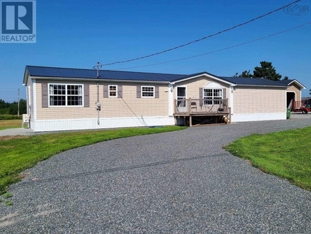 25 Putnam Road, Masstown