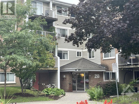 250 Brittany Drive Unit 301, Ottawa