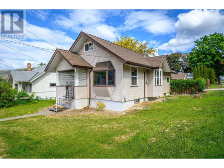 2501 35 Avenue, Vernon