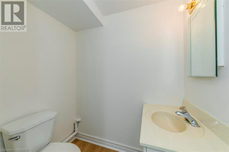 255 Weldon Avenue Unit Lower, Oakville