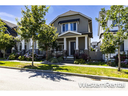 2567 164 A Street, Surrey