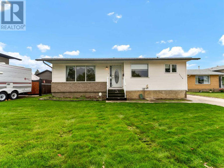 2569 24 Street Se, Medicine Hat