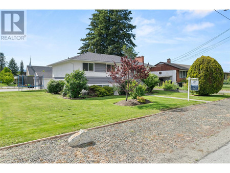 260 Gibbs Road E, Kelowna