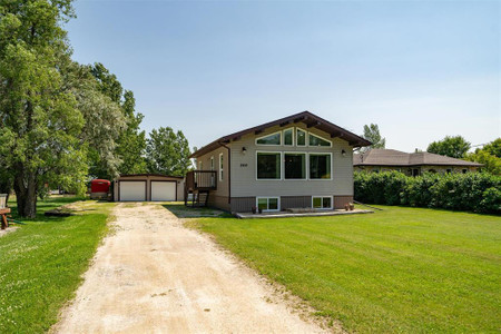 260 Lamoureux Road, Ile Des Chenes