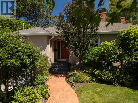 2642 Dalhousie St, Oak Bay