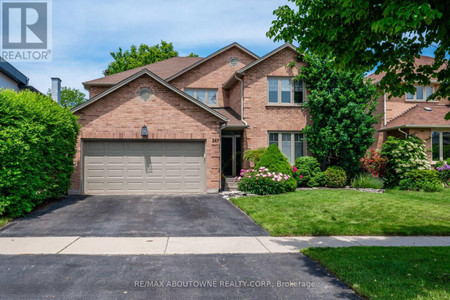 267 River Oaks Boulevard W, Oakville