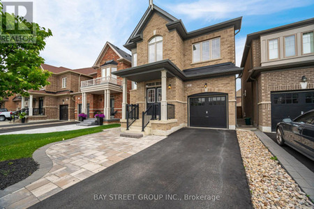 27 Dunedin Drive, Vaughan