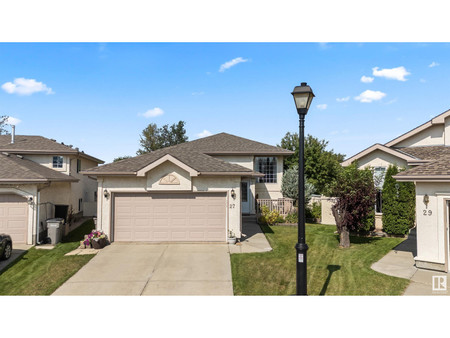 27 Fairway Gr, Stony Plain