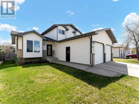 27 Taylor Avenue Se, Medicine Hat