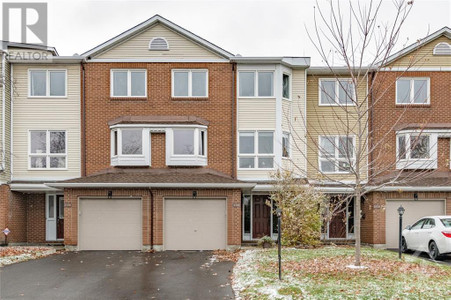 270 Dalehurst Drive Unit C, Nepean