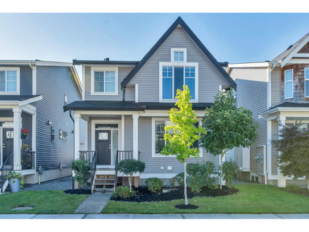 27122 35 B Avenue, Langley