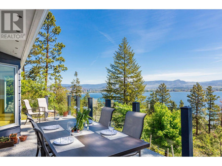 2731 Lakeridge Road, West Kelowna