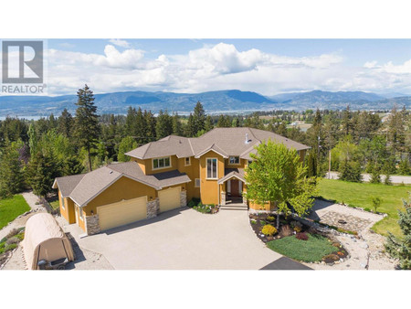 2735 Harvard Road, Kelowna