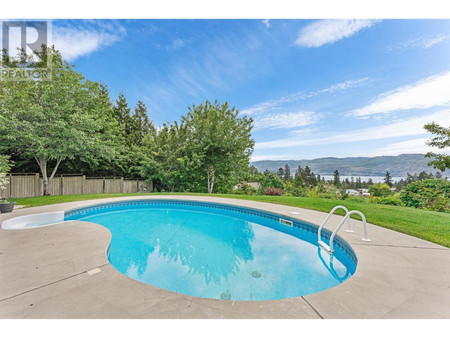 2737 Sugosa Place, West Kelowna