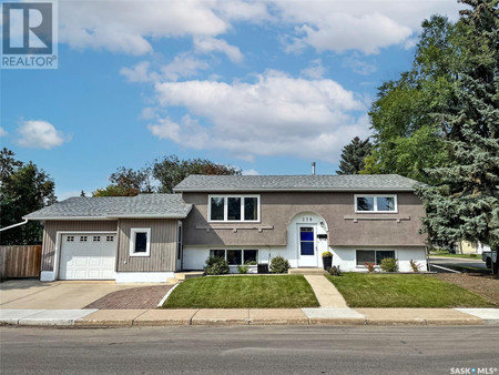 278 Albany Crescent, Saskatoon