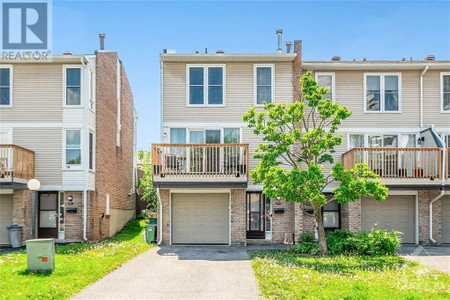 278 Dalehurst Drive Unit E, Nepean