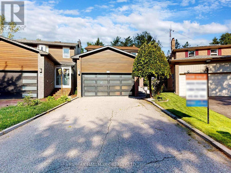 28 Bishop Crescent, Markham Markham Village