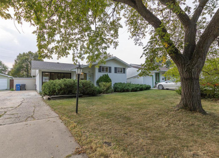 28 Harvest Lane, Winnipeg