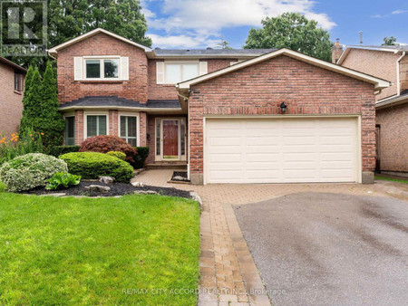 28 Hastings Drive, Markham