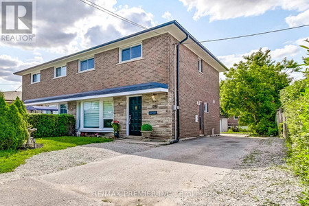 28 Navenby Crescent, Toronto