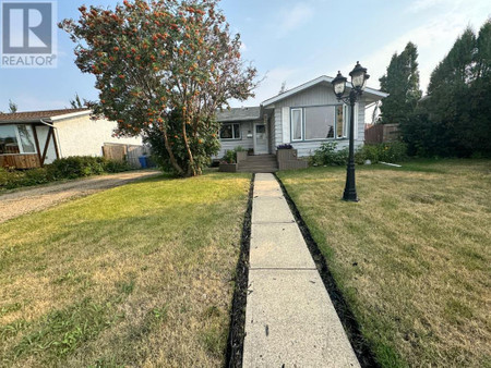 28 Pearson Crescent, Red Deer