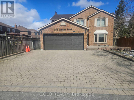 282 Lawson St, Pickering