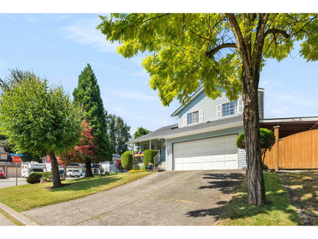 2825 Gardner Court, Abbotsford