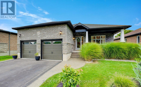 285 Fairway Road, Woodstock