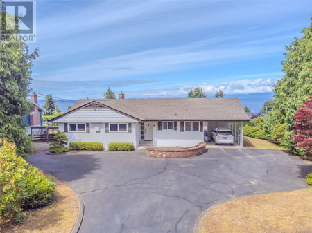 285 Hoylake Rd W, Qualicum Beach