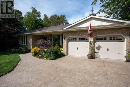 286 Tyendinaga Drive, Southampton