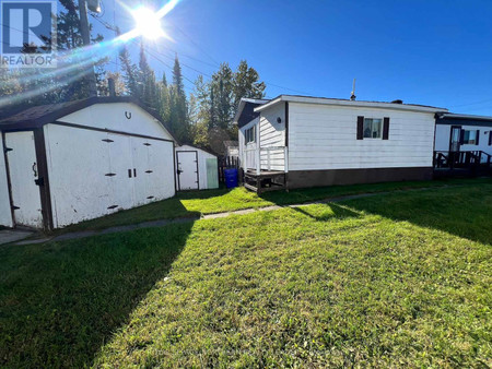 287 Evelyn Crescent, Timmins Trailer Parks