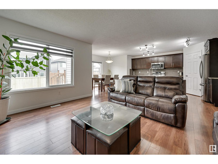 2875 Maple Wy Nw, Edmonton