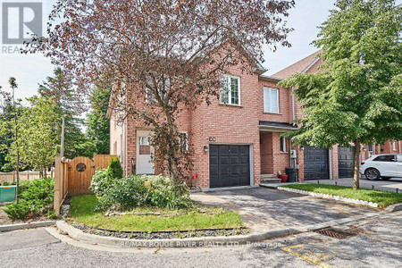 29 1995 Pine Grove Avenue, Pickering