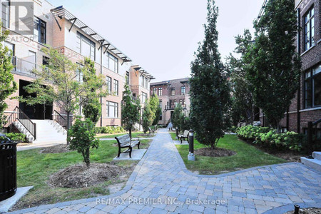 29 8169 Kipling Avenue, Vaughan West Woodbridge