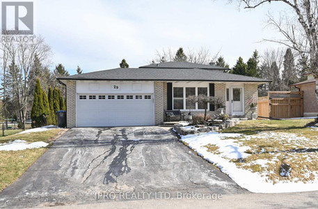 29 Simcoe St, Caledon