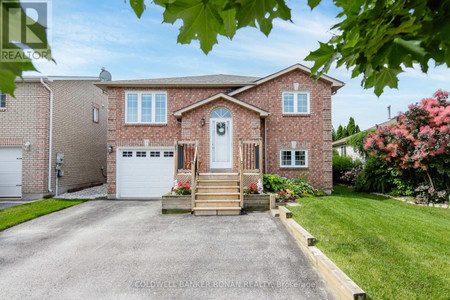 29 White Elm Road, Barrie Holly