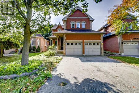 294 Clearmeadow Boulevard, Newmarket Summerhill Estates