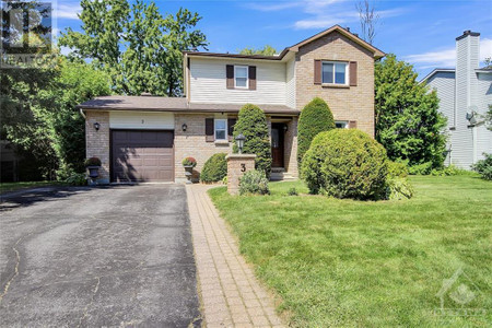 3 Denham Way, Stittsville