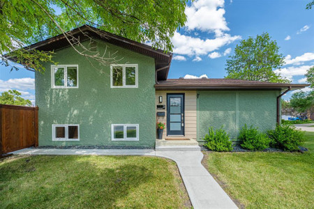 3 Edith Bay, Winnipeg