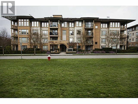 3 F 2338 Western Parkway, Vancouver