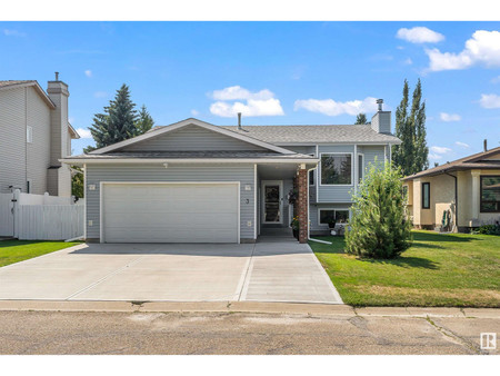 3 Hillside Wy, Stony Plain