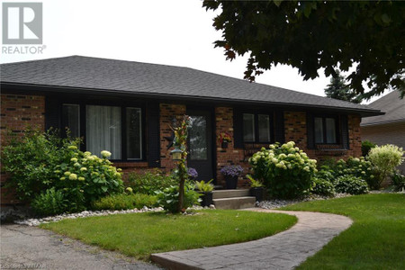 3 Kamps Crescent, Tillsonburg