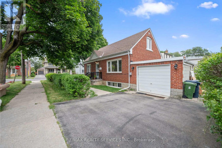 3 Minnie Avenue, Toronto Downsview Roding Cfb