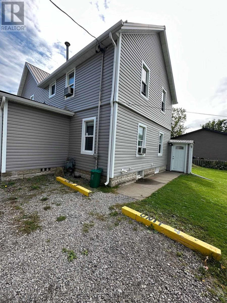 3 Upper 3705 Willson St, Fort Erie