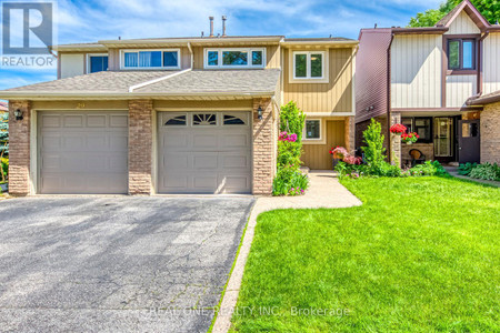 30 1580 Lancaster Drive, Oakville