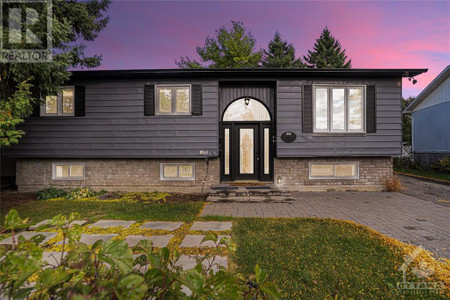 30 Fringewood Drive, Stittsville