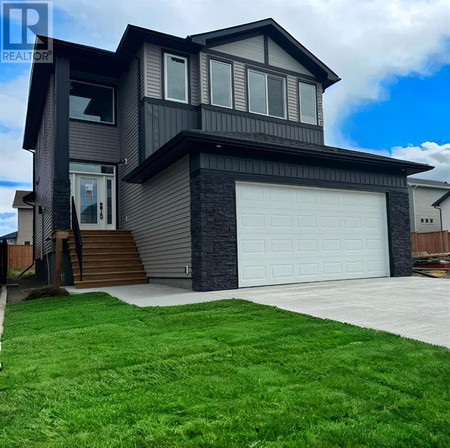 30 Northlander Lane W, Lethbridge